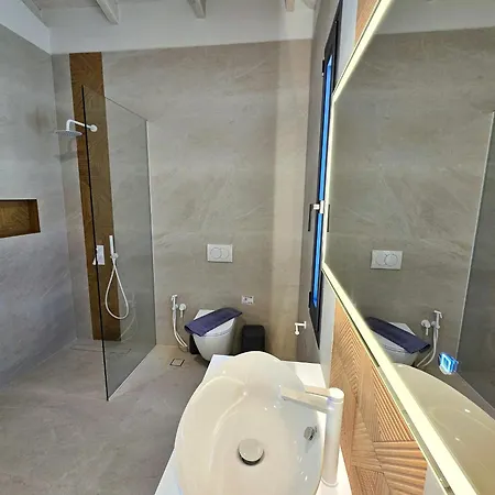 Anmaria Luxury *